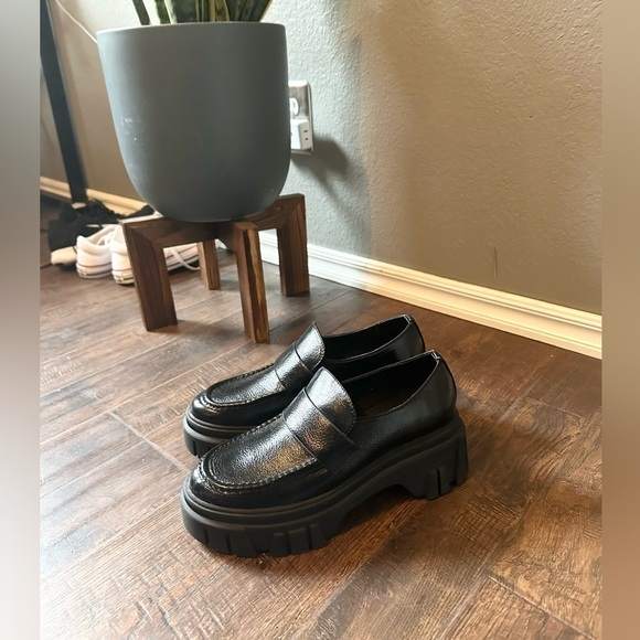 Chinese Laundry | Jensen - Picture 5 of 7